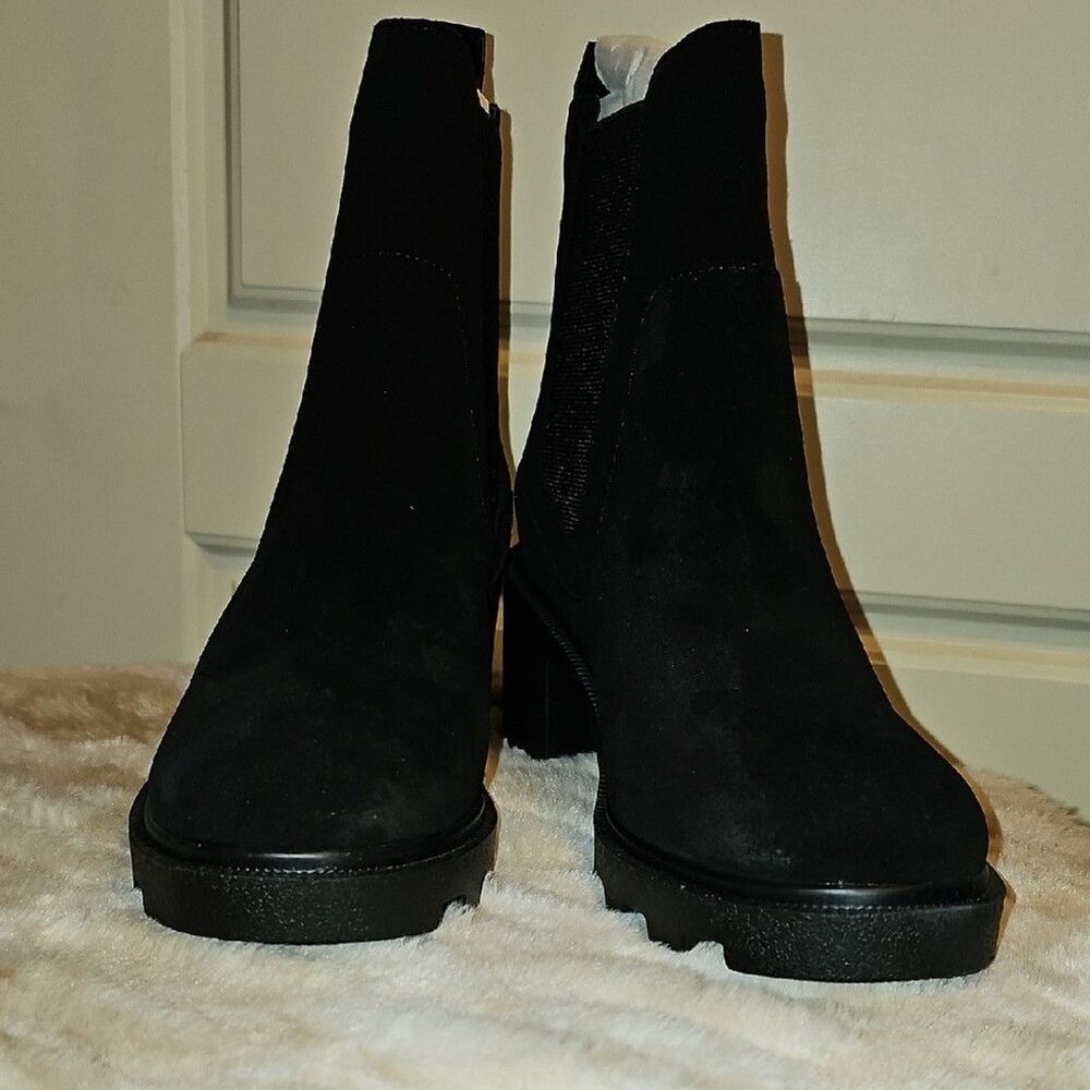 LISA VICKY- WOMEN'S Stylish Black Heeled Boots for Women Size 7.5 - Picture 8 of 11